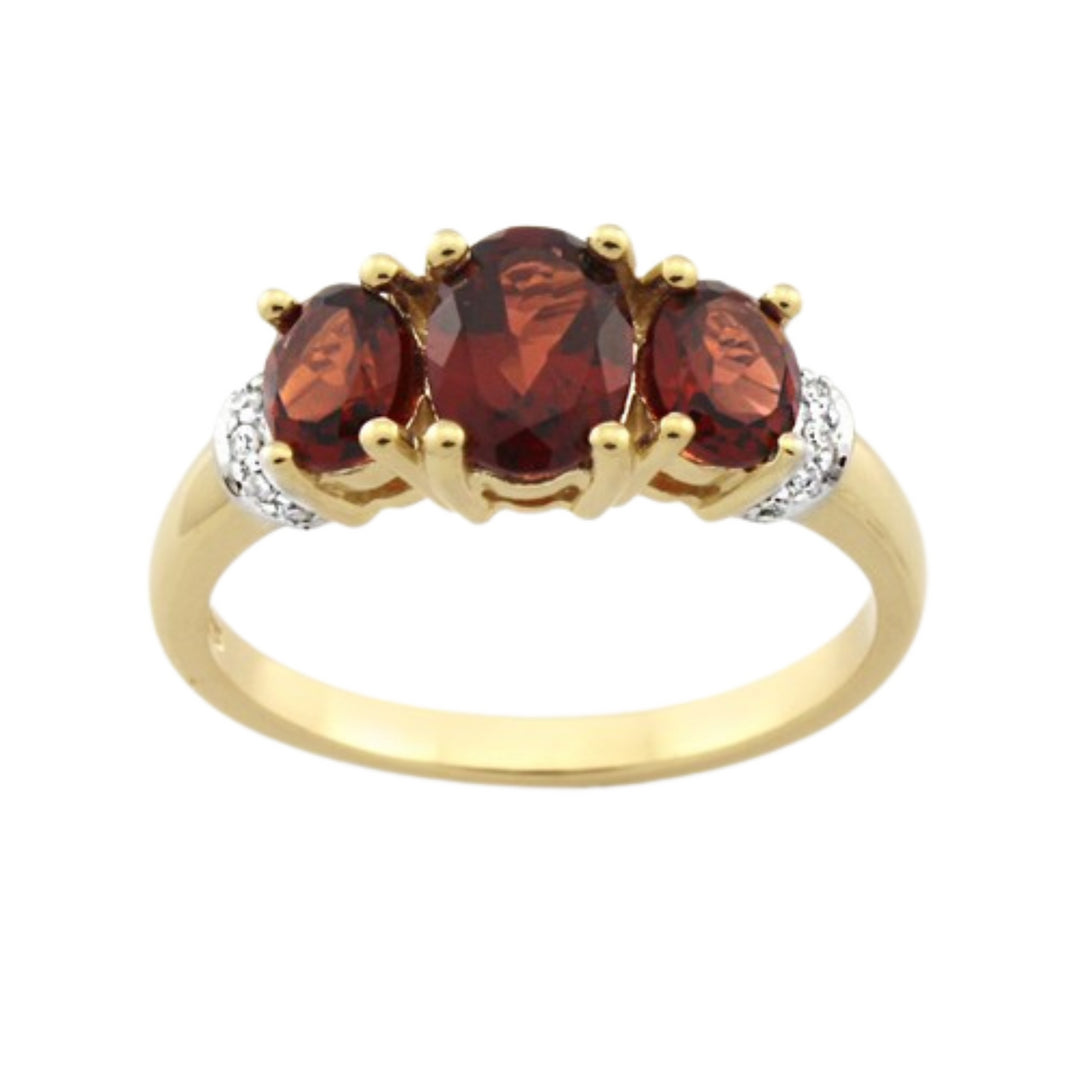 9ct Yellow Gold Garnet & Diamond Ring