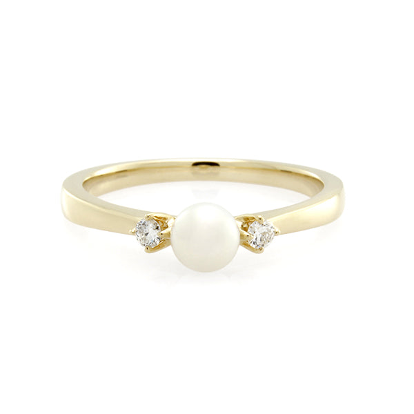 9ct Yellow Gold Pearl & Diamond Ring