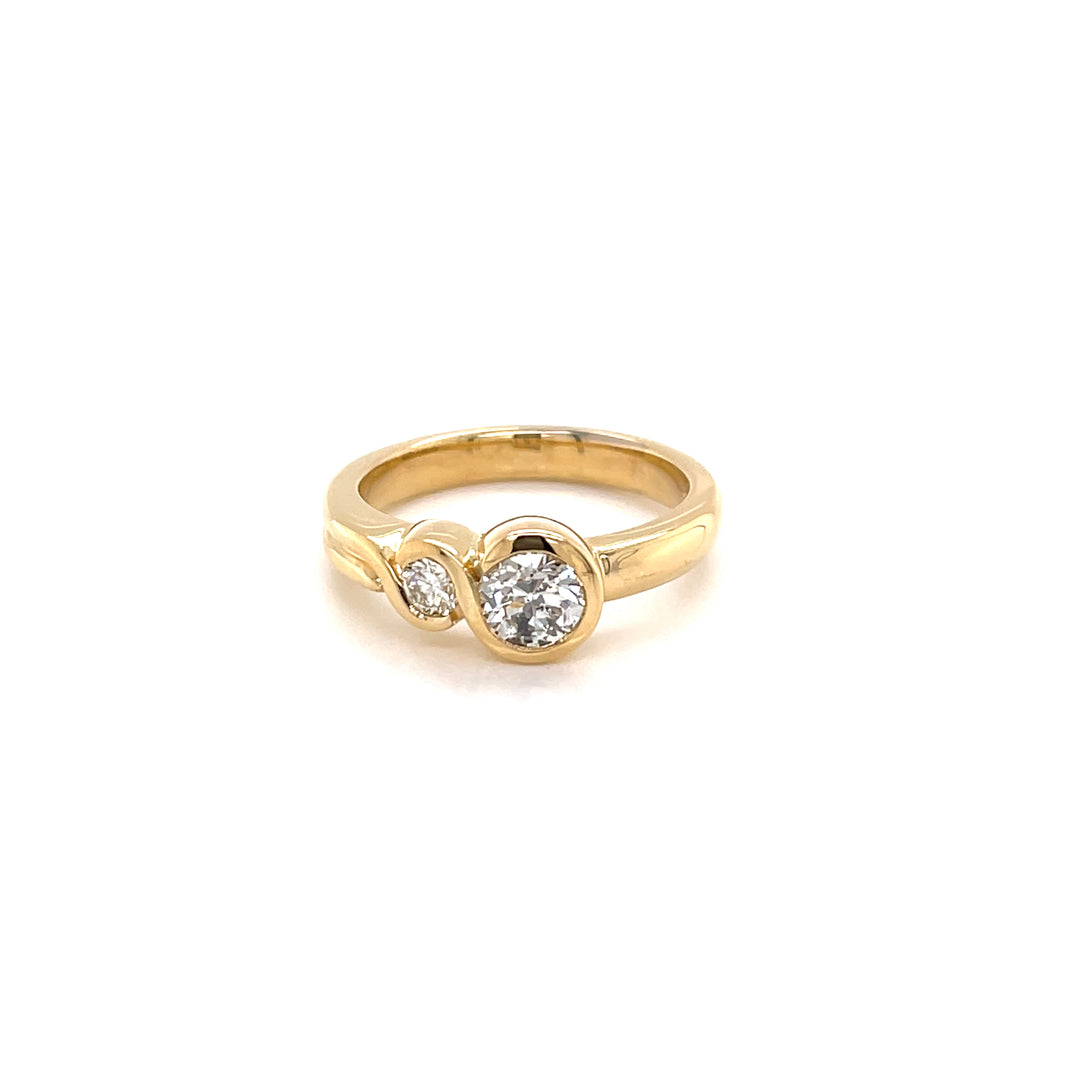 Custom Made 18ct Yellow Gold Diamond Ring
