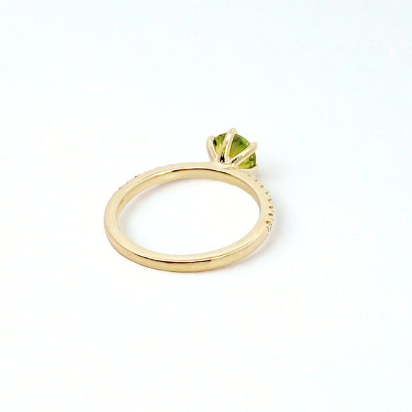 9ct Yellow Gold Green Sapphire & Diamond Ring
