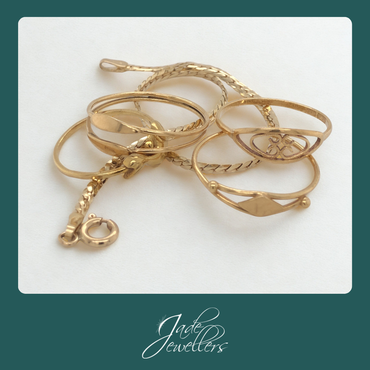 Custom Made 18ct Yellow Gold "V" Wedding Ring