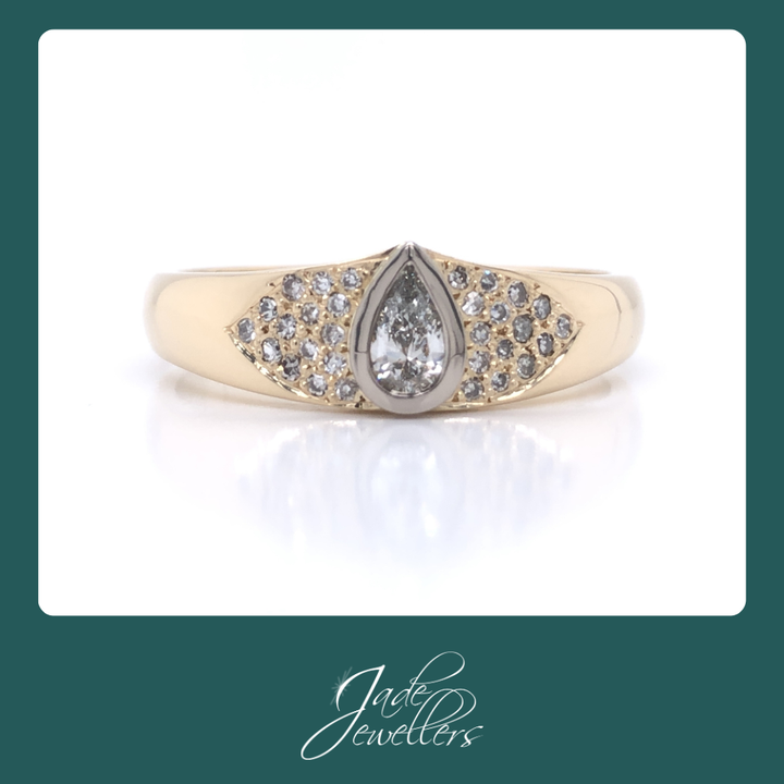 Custom Made 18ct Yellow Gold Diamond Ring