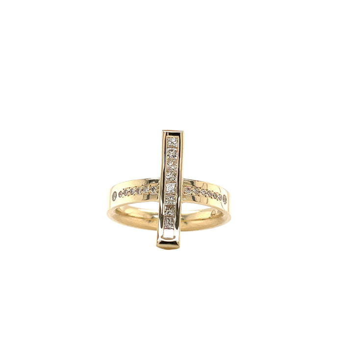 Custom Made 9ct Yellow Gold Diamond Ring