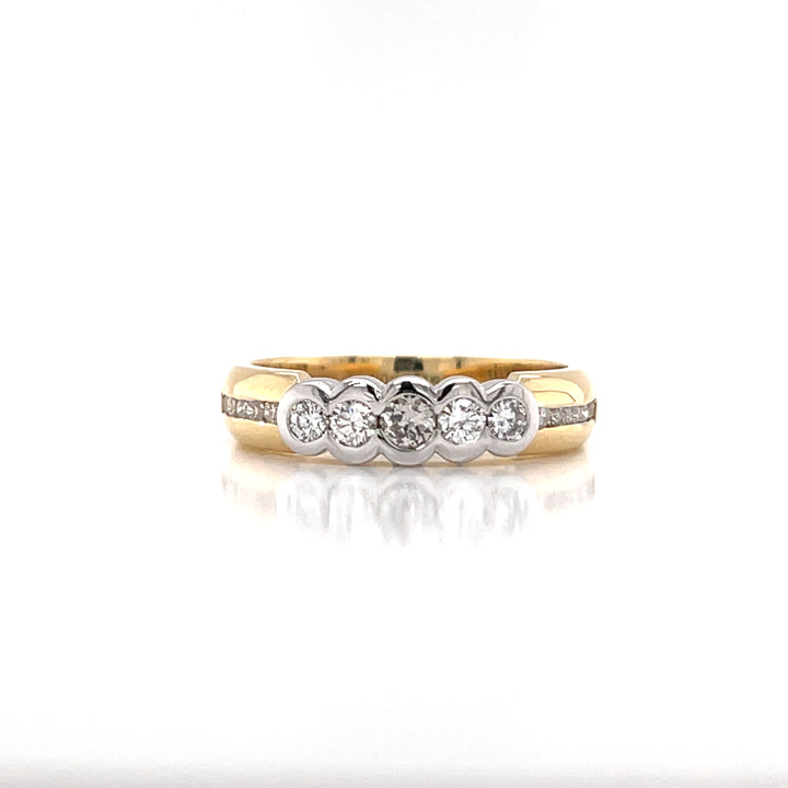 Custom Made 18ct Yellow Gold Diamond Ring