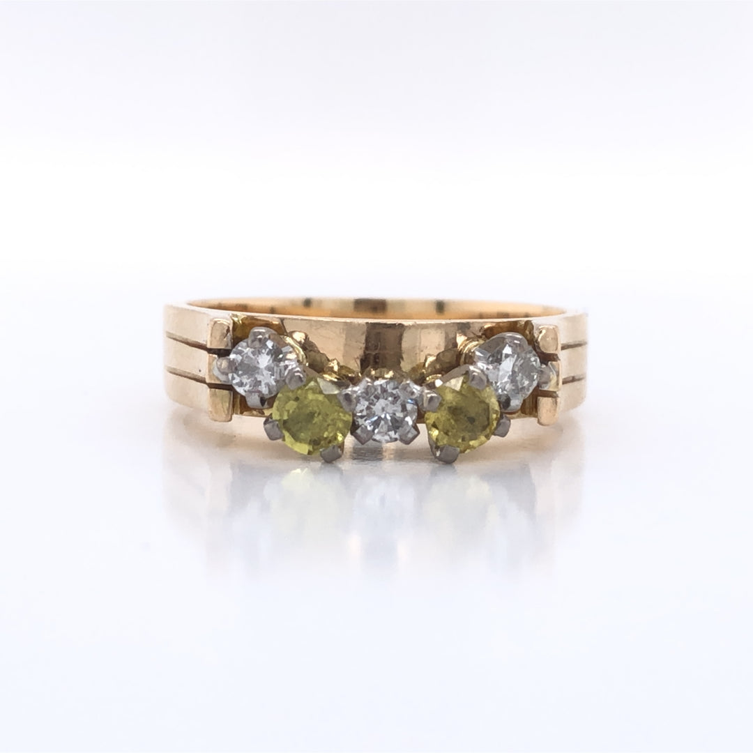 Custom Made 18ct Yellow Gold Sapphire & Diamond Ring